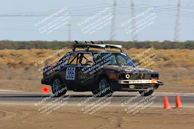 media/Oct-02-2022-24 Hours of Lemons (Sun) [[cb81b089e1]]/915am (I-5)/